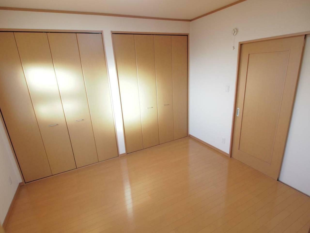 岡崎haus Okazaki